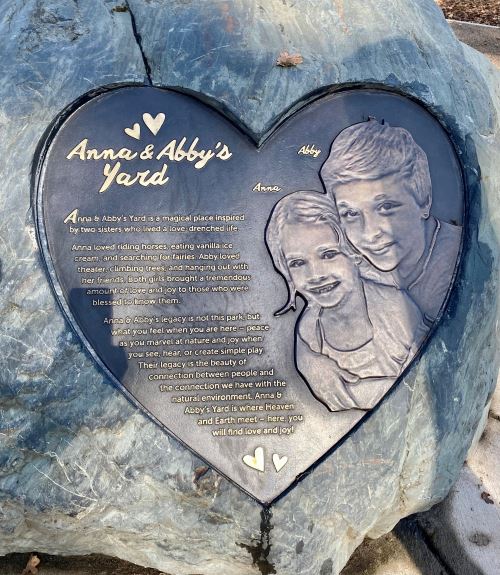 Anna and Abbys Yard in Rogers Park